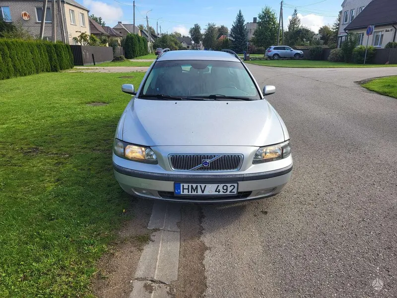Volvo V70 - 1