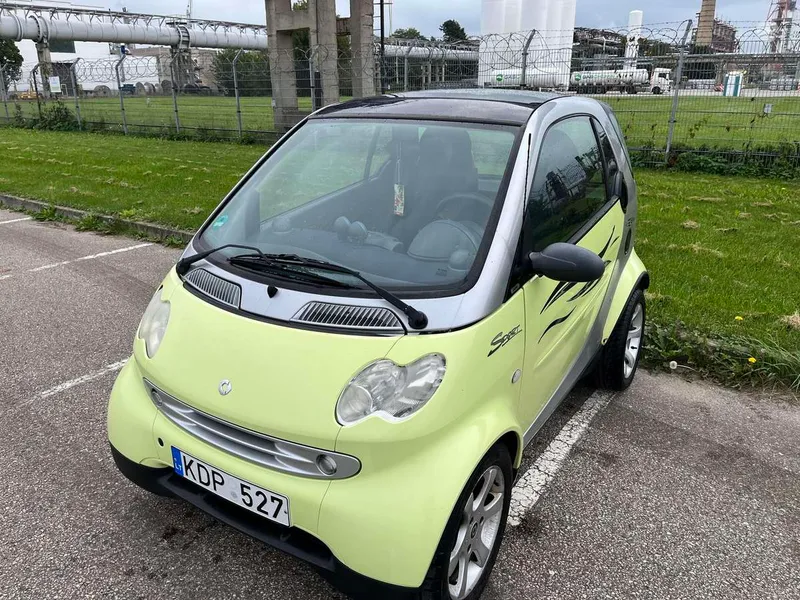 Smart Fortwo Coupe - 1