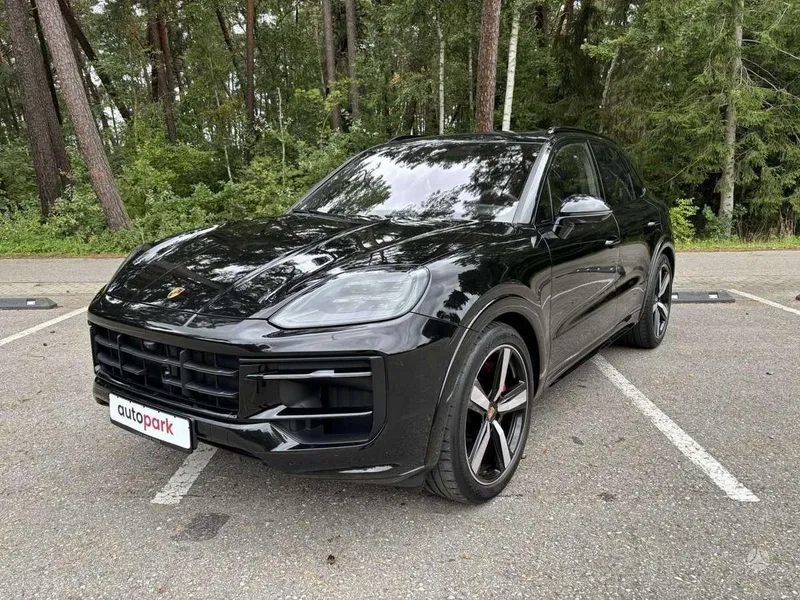 Porsche Cayenne - 1