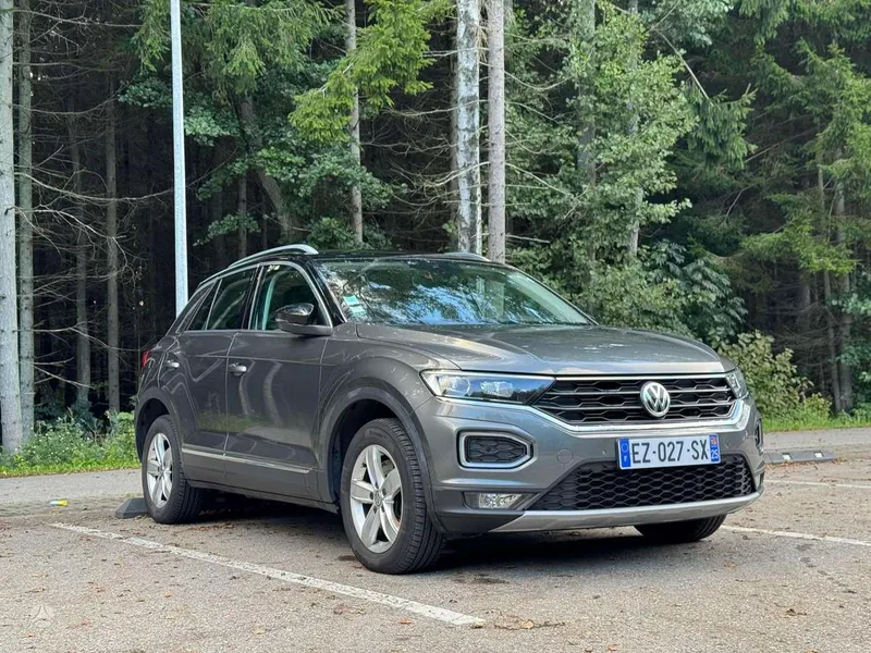 Volkswagen T-Roc - 1