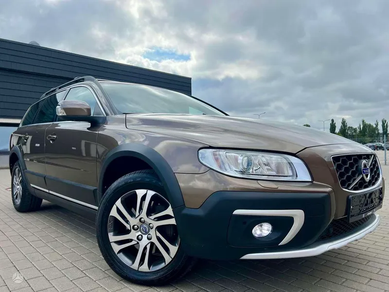Volvo XC70 - 1