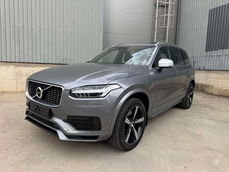 Volvo XC90 - 1