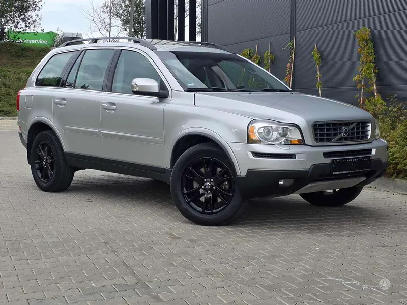 Volvo XC90 - 1
