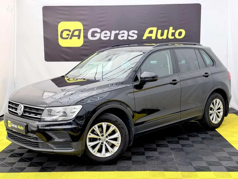 Volkswagen Tiguan - 1