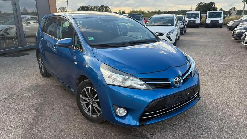 Toyota Toyota Verso