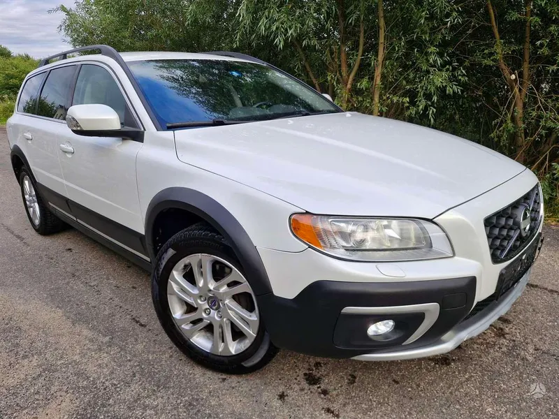 Volvo XC70 - 1