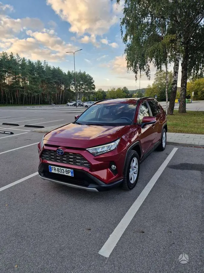 Toyota RAV4 - 1