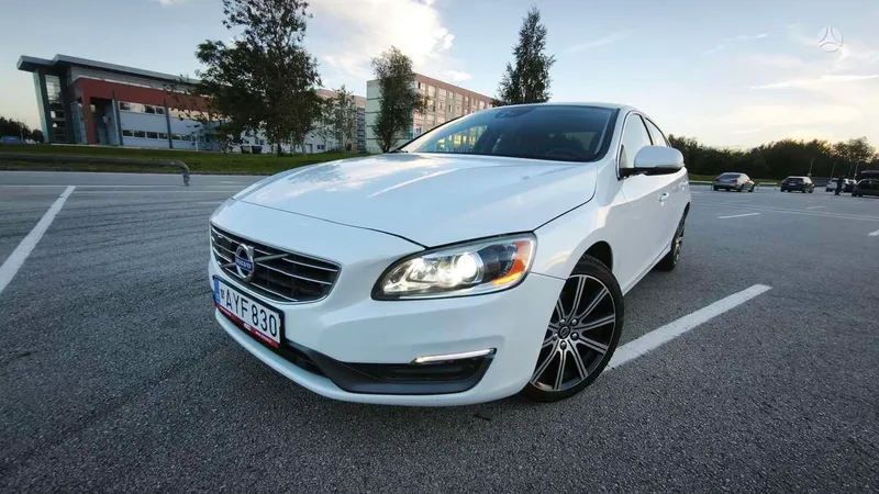 Volvo S60 - 1