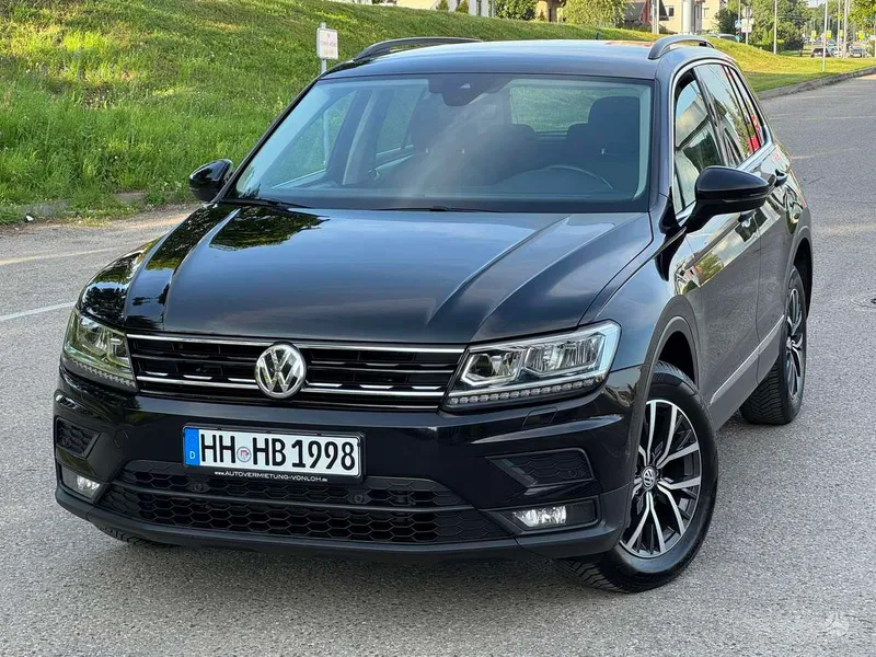Volkswagen Tiguan - 1
