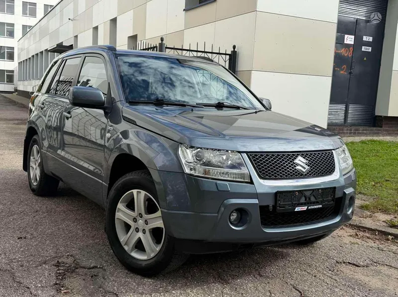 Suzuki Grand Vitara - 1