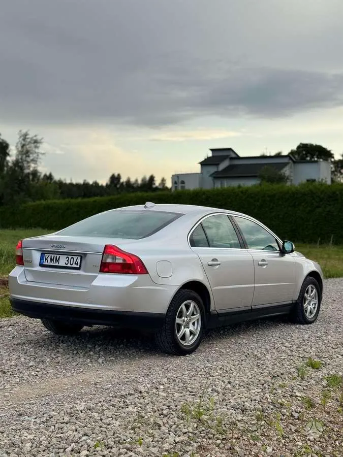 Volvo S80 - 1