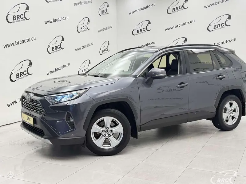 Toyota RAV4 - 1
