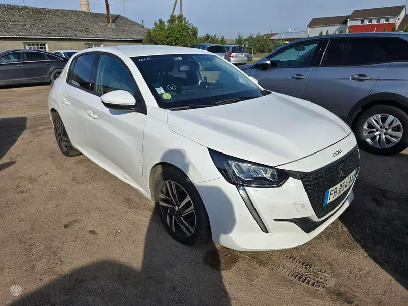 Peugeot 208 - 1