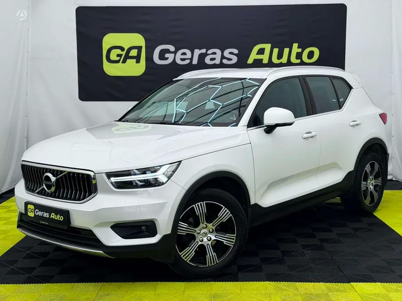 Volvo XC40 - 1