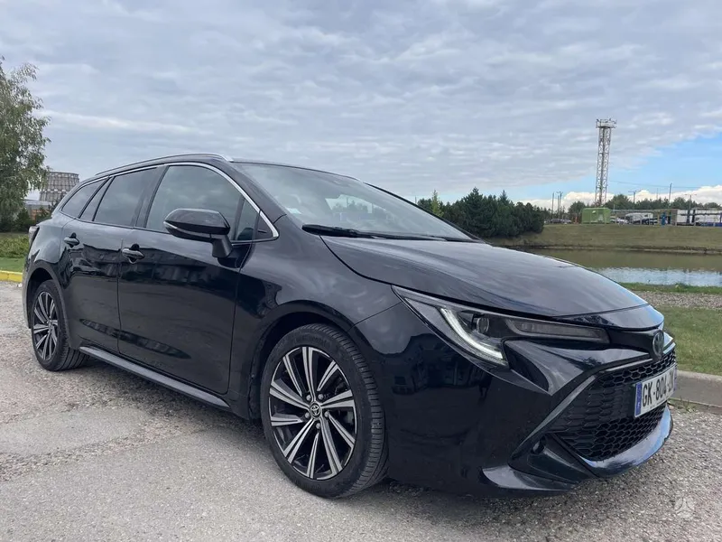Toyota Corolla - 1