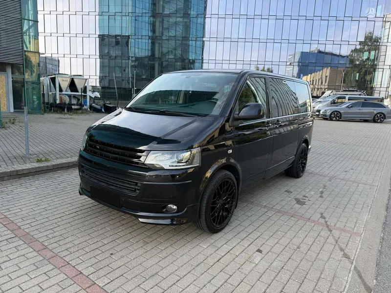 Volkswagen Multivan - 1