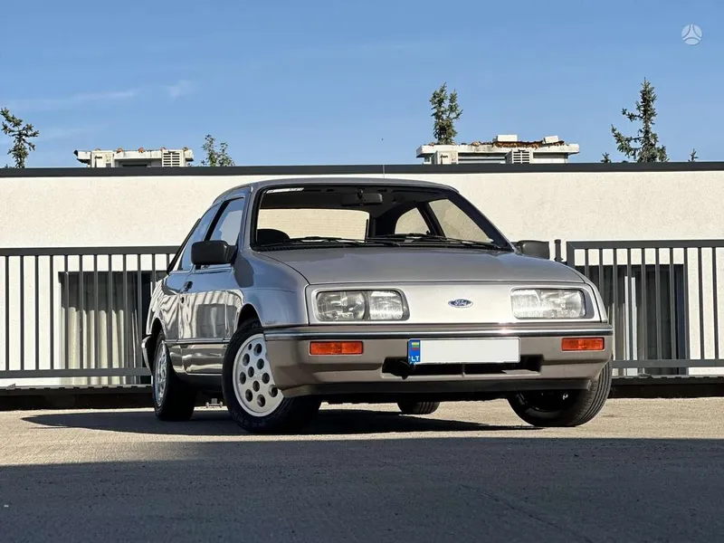 Ford Sierra - 1
