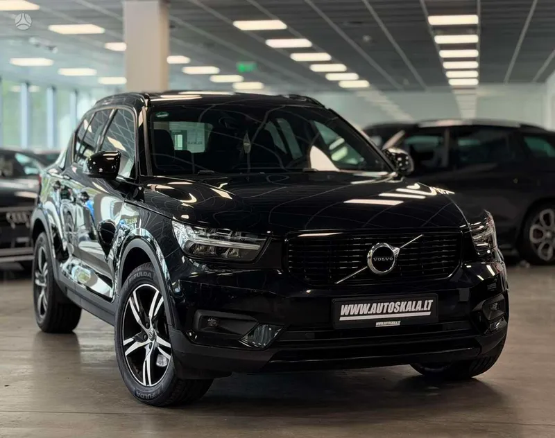 Volvo XC40 - 1