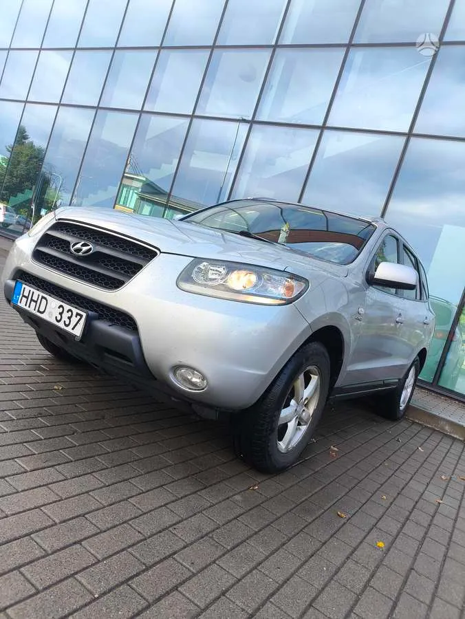 Hyundai Santa Fe - 1