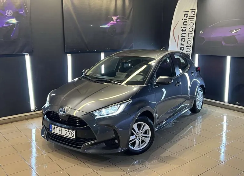 Toyota Yaris - 1