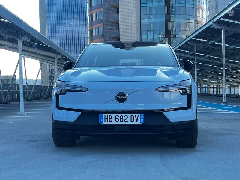 Volvo EX30 - 1