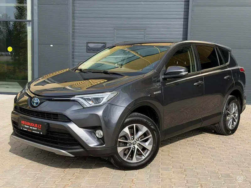 Toyota RAV4 - 1