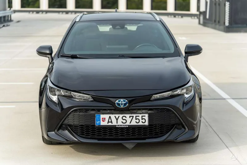 Toyota Corolla - 1