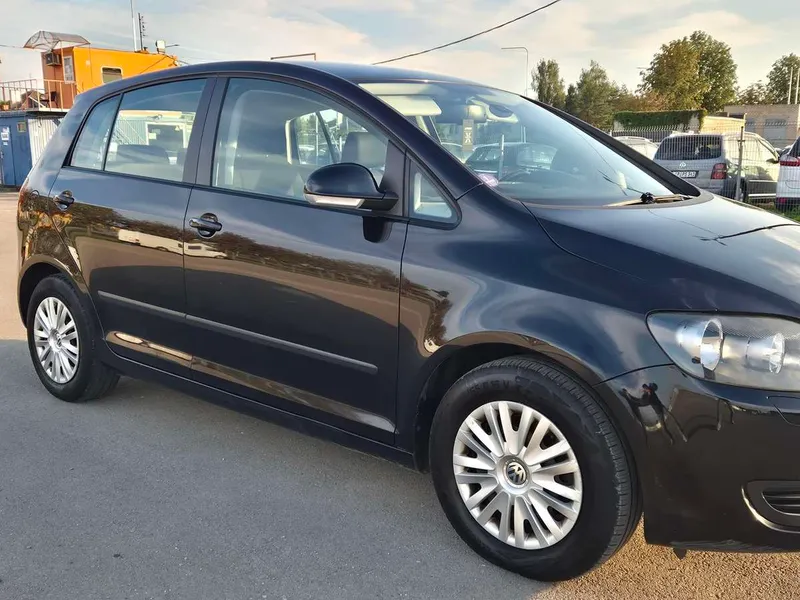 Volkswagen Golf Plus - 1
