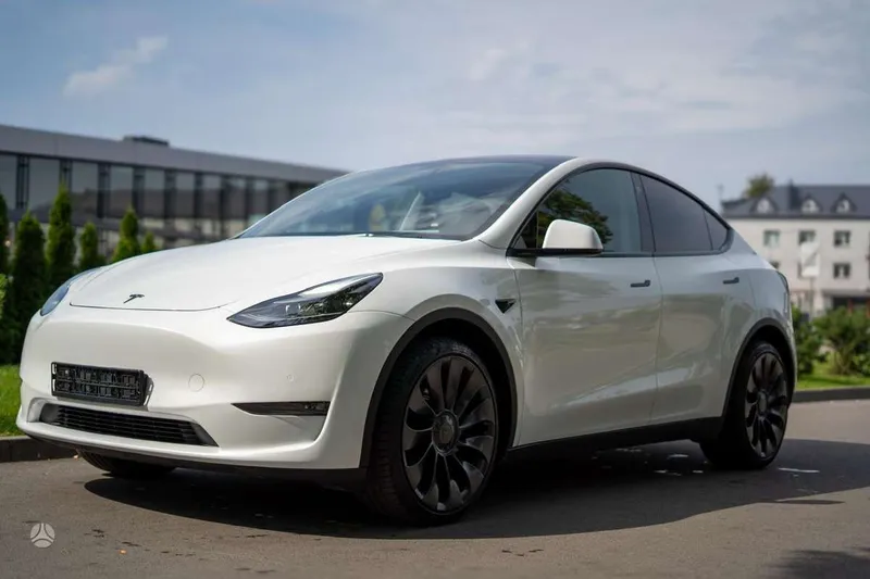 Tesla Tesla Model Y