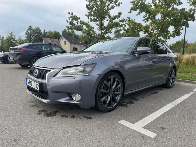 Lexus GS 300h - 1