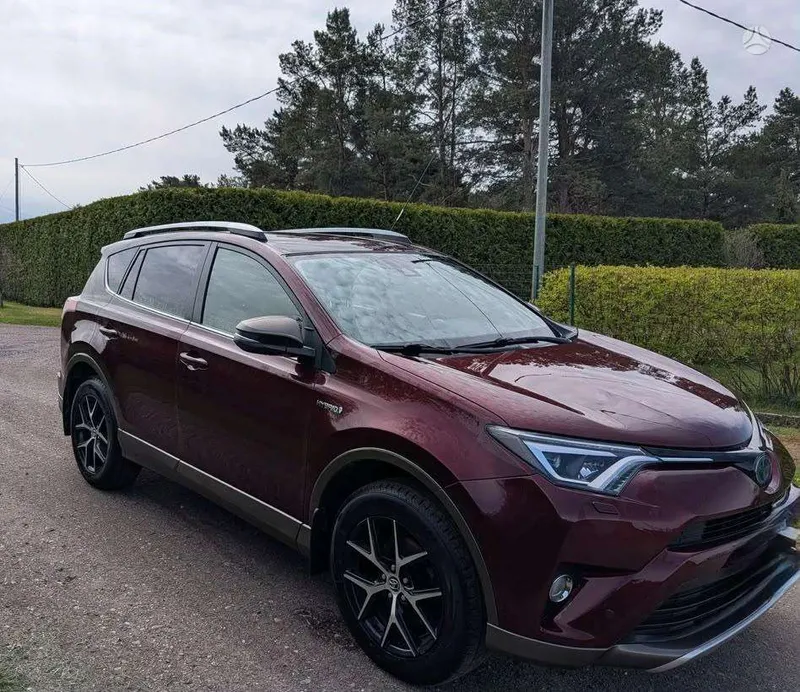 Toyota RAV4 - 1