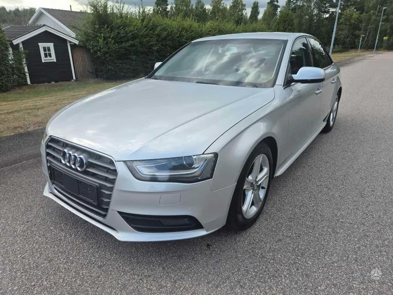 Audi A4 - 1
