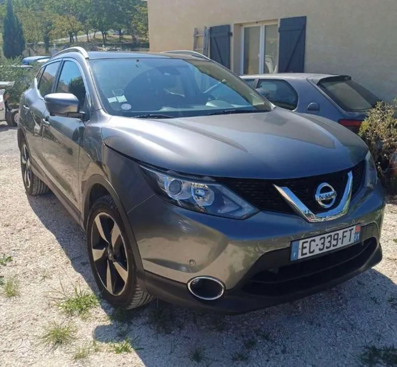 Nissan Qashqai - 1