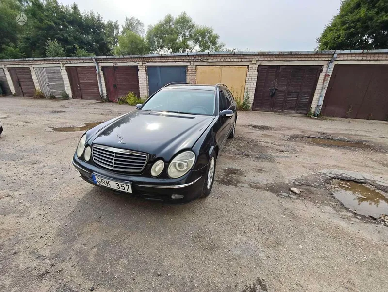Mercedes-Benz Mercedes-Benz E220