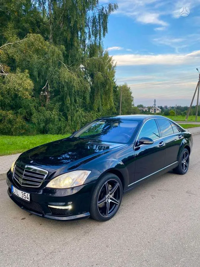 Mercedes-Benz Mercedes-Benz S320