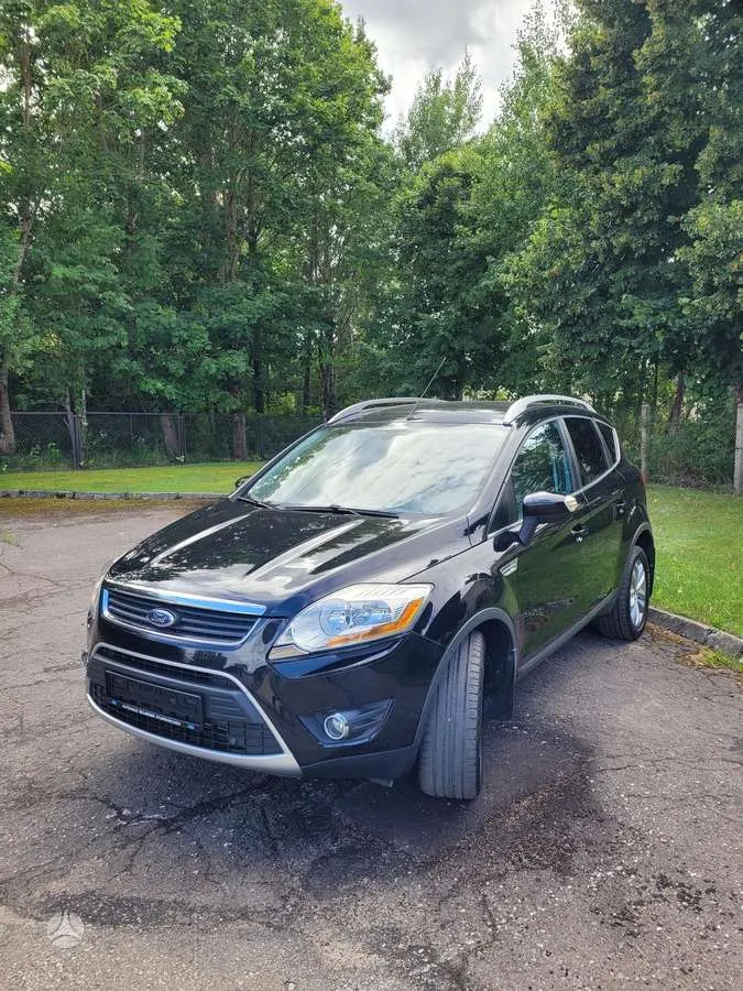 Ford Kuga - 1