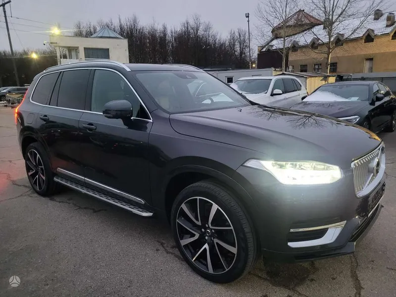 Volvo XC90 - 1