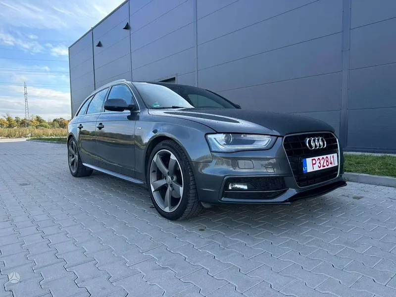 Audi A4 - 1