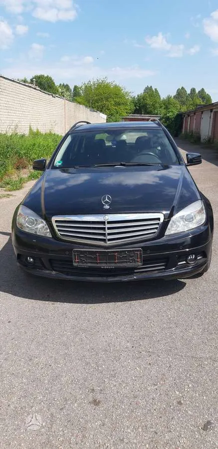 Mercedes-Benz Mercedes-Benz C200