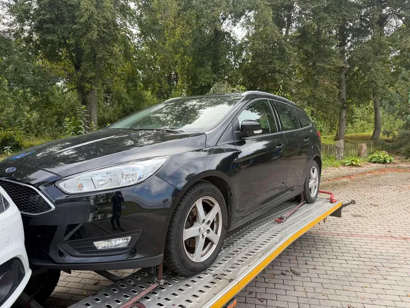 Ford Focus - 1