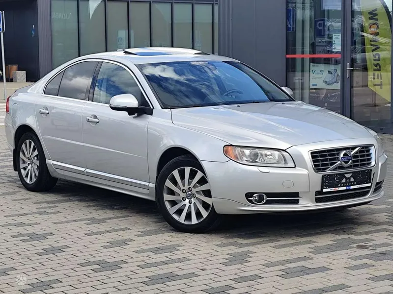 Volvo S80 - 1