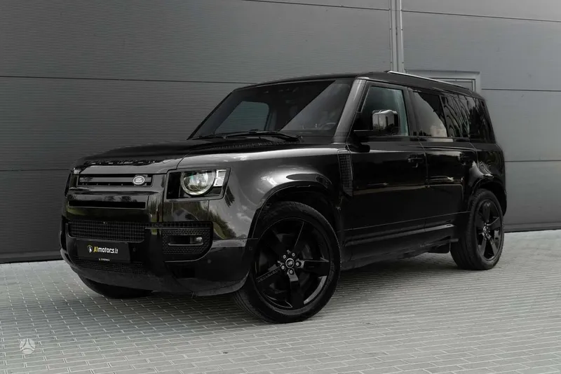 Land Rover Defender - 1