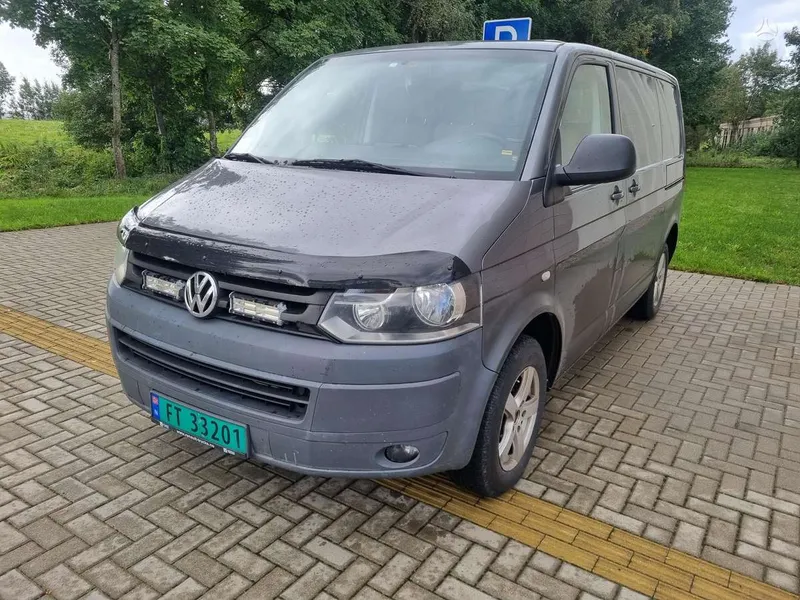 Volkswagen Transporter - 1