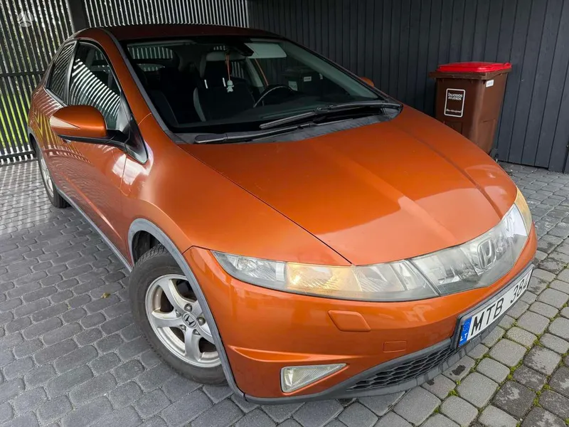 Honda Civic - 1