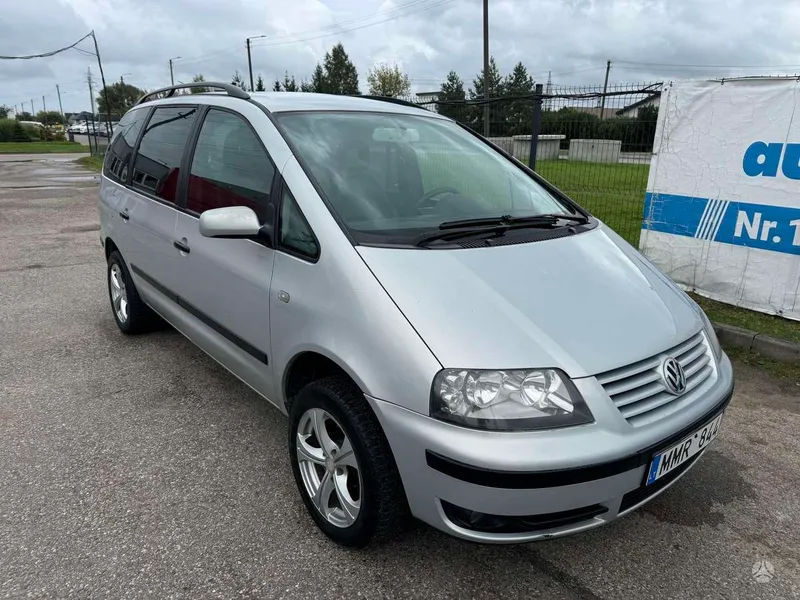 Volkswagen Sharan - 1