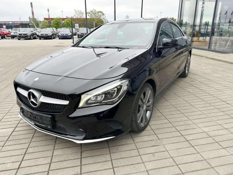 Mercedes-Benz CLA180 - 1