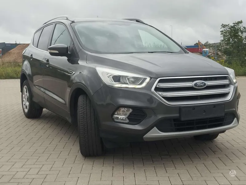 Ford Kuga - 1