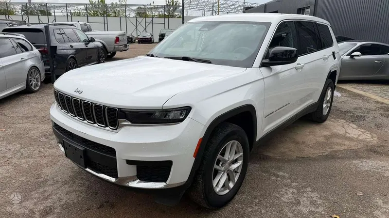 Jeep Grand Cherokee - 1