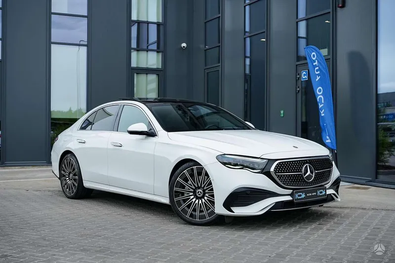 Mercedes-Benz E220 - 1