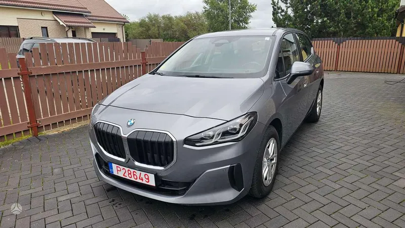 BMW 218 - 1